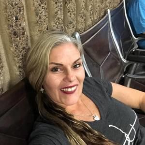 Meet your Posher, Melanie